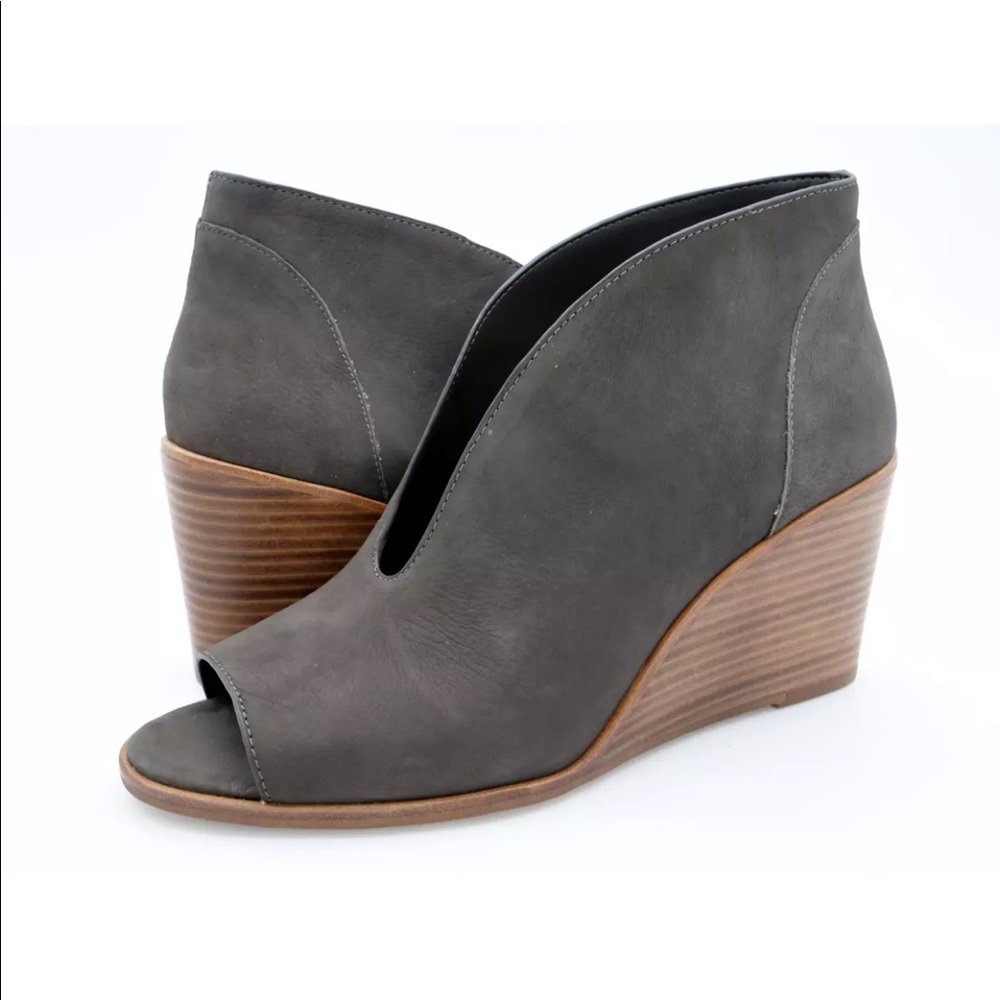 1 State Womens Eren High Stacked Wedge Booties